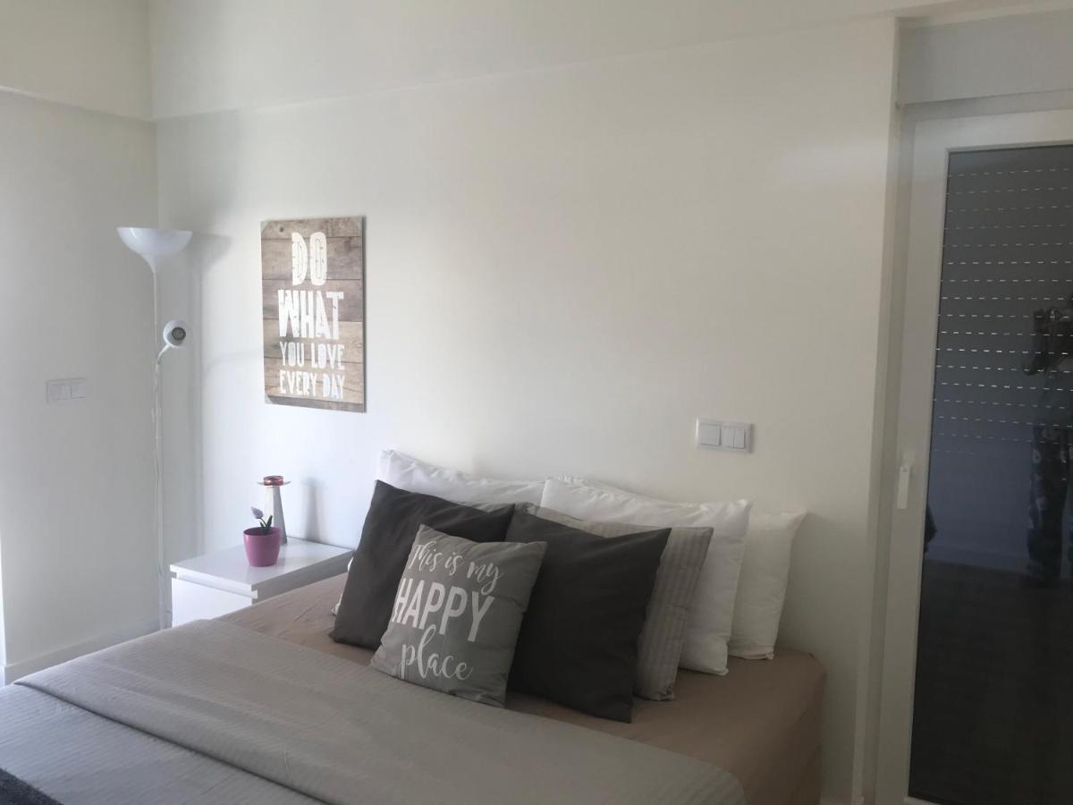 Modern Double Room With Private Balcony 몬티오 외부 사진
