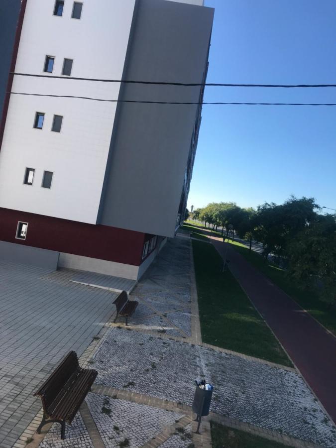 Modern Double Room With Private Balcony 몬티오 외부 사진
