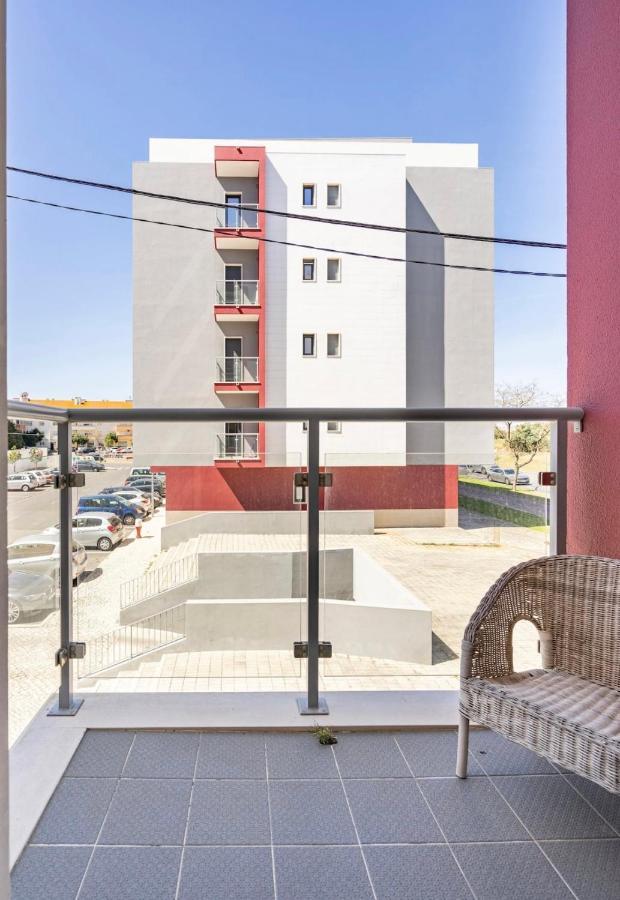 Modern Double Room With Private Balcony 몬티오 외부 사진