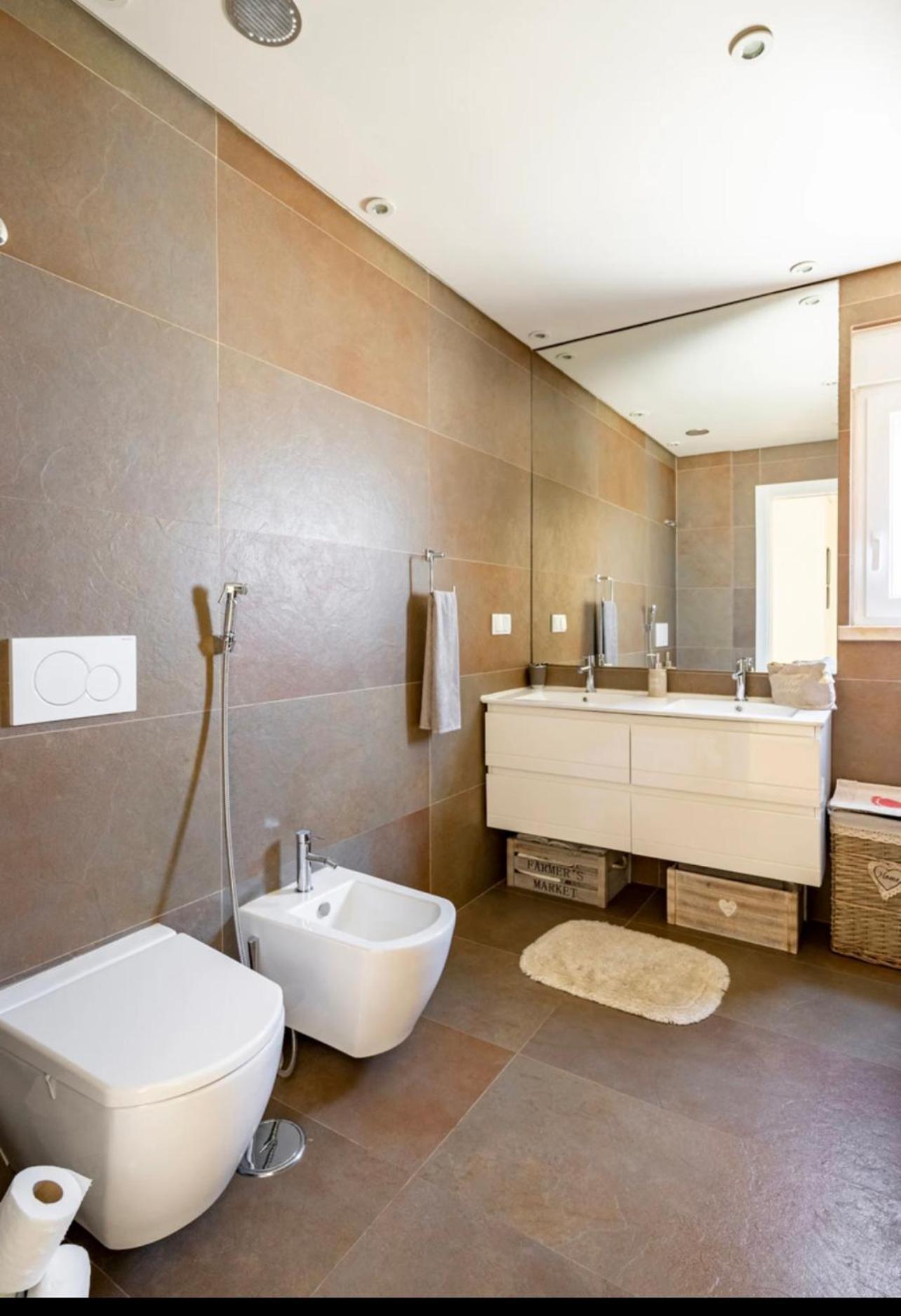 Modern Double Room With Private Balcony 몬티오 외부 사진