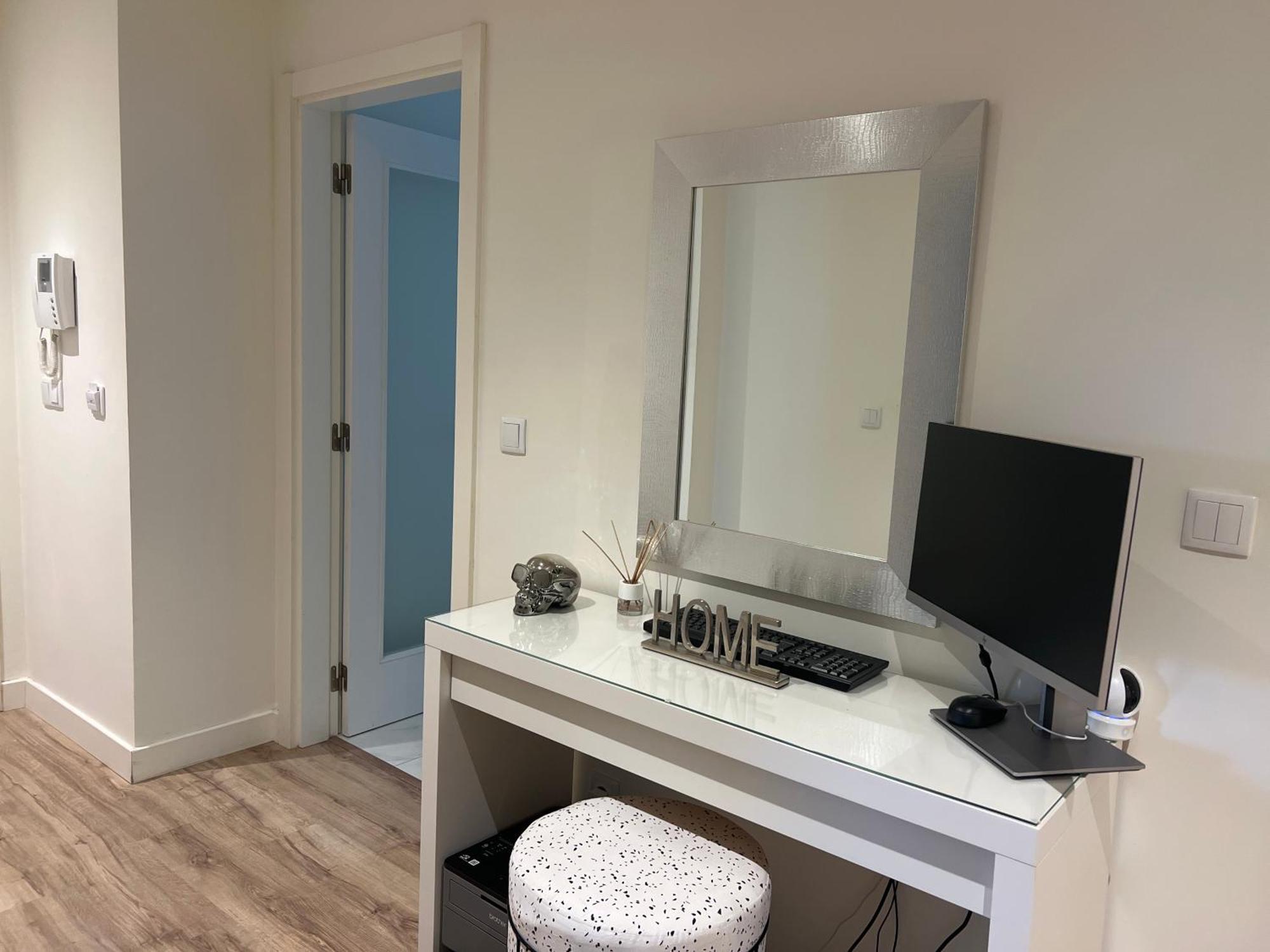 Modern Double Room With Private Balcony 몬티오 외부 사진